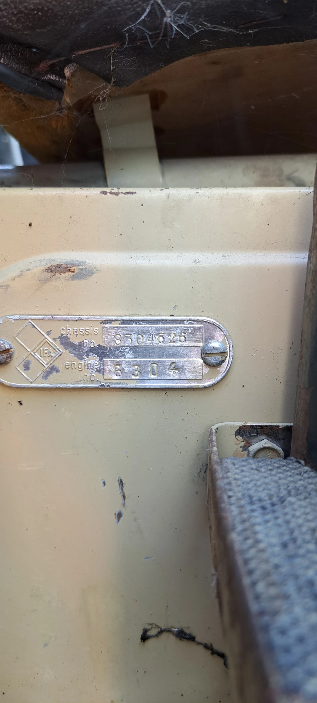 Ifa L 4�4 3200 �� ������ | Mobile.bg � ����������� 15