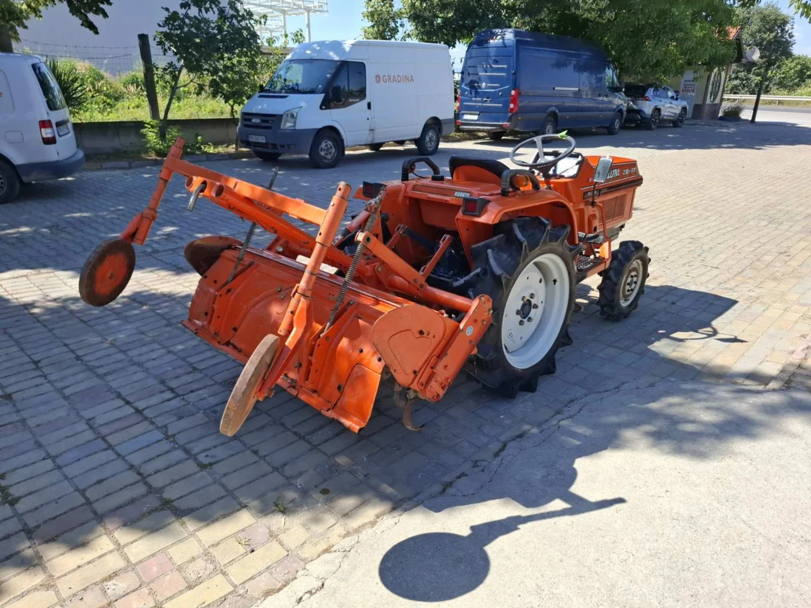 Трактор Kubota B1- 17, снимка 4 - Селскостопанска техника - 55234204