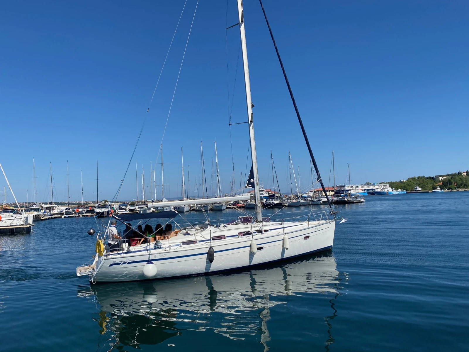 Ветроходна лодка Bavaria 40 Cruiser - изображение 8