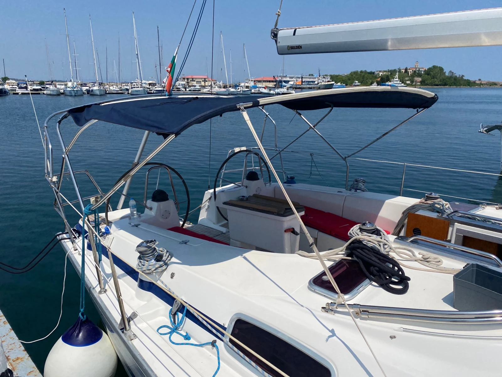 Ветроходна лодка Bavaria 40 Cruiser - изображение 5