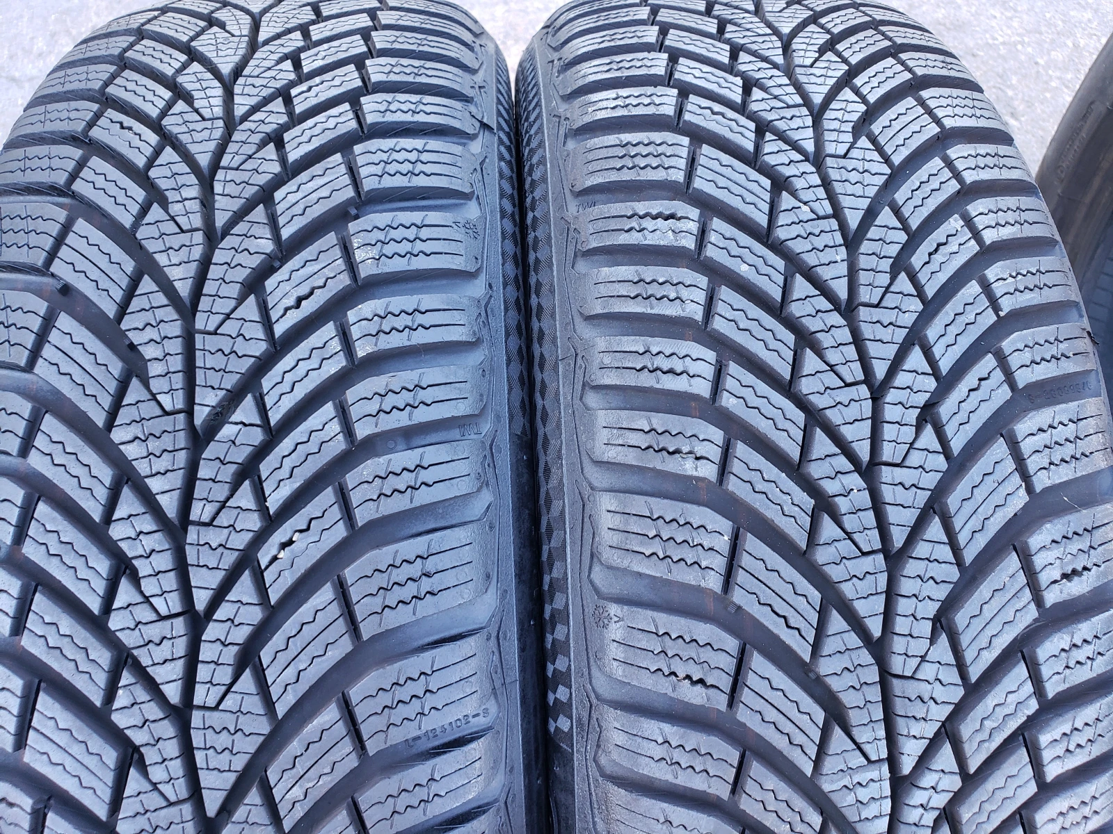 Гуми Зимни 185/50R16, снимка 2 - Гуми и джанти - 55958521