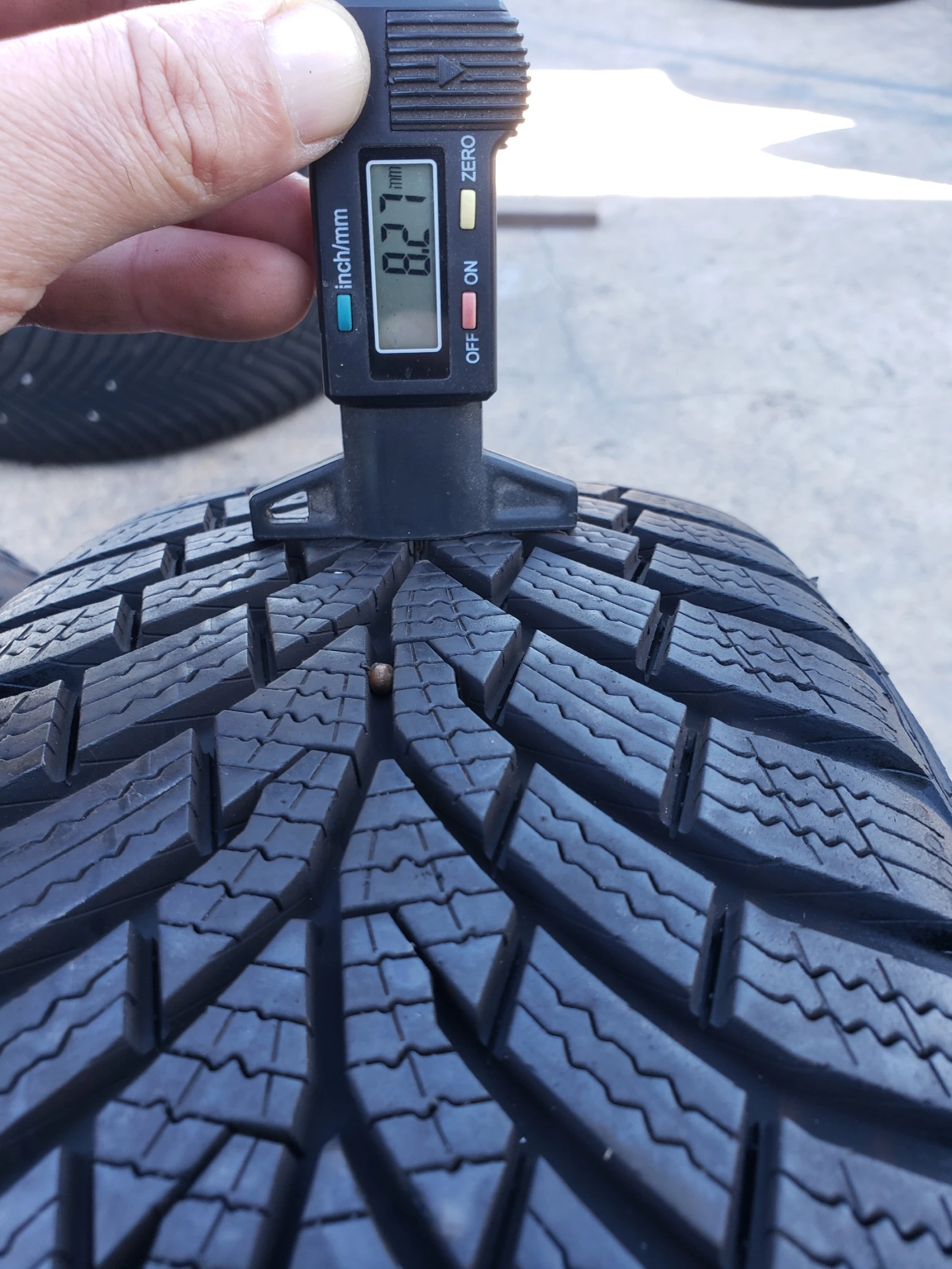 Гуми Зимни 185/50R16, снимка 8 - Гуми и джанти - 55958521
