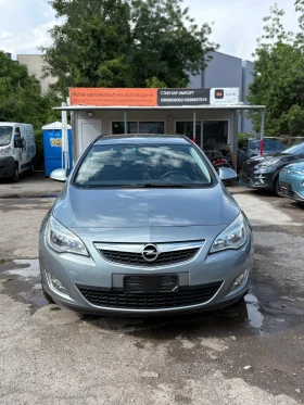 Opel Astra SPORTS TOURER, снимка 1