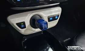 Toyota Prius 1.8 E, снимка 9