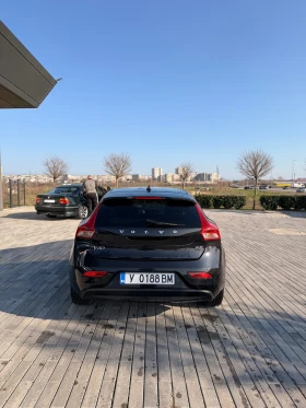 Volvo V40 D2 - 7400 € / 14473.14 лв. - 53597687 7