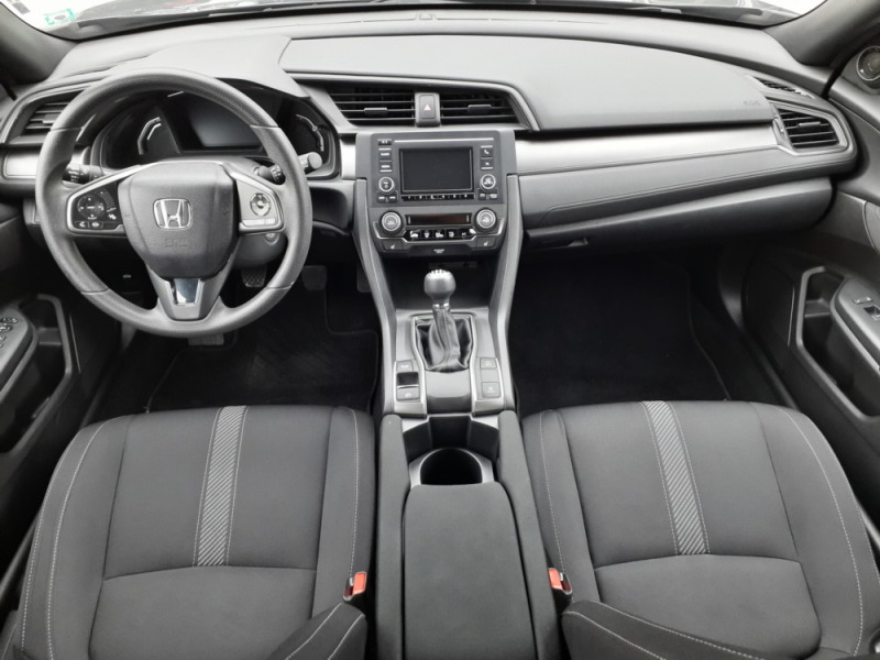 Honda Civic 1.0 VTEC Comfort MT, снимка 12 - Автомобили и джипове - 44260589
