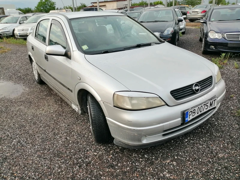 Opel Astra 1.4i КЛИМА 90кс, снимка 3 - Автомобили и джипове - 49795000