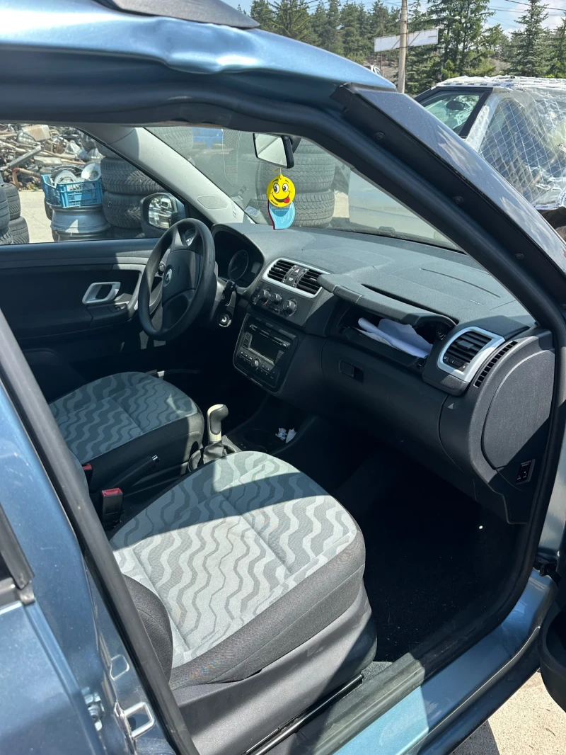 Skoda Fabia 1.4 i, снимка 5 - Автомобили и джипове - 50723957