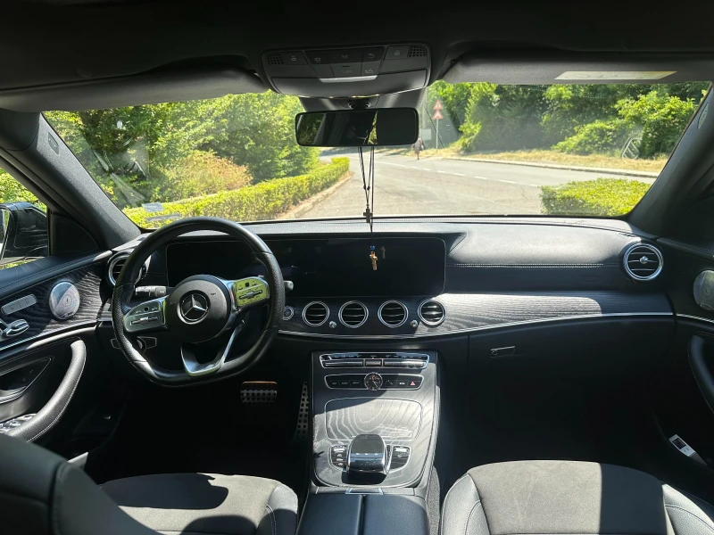 Mercedes-Benz E 400 Е 400/ AMG PACK/ KEYLESS/ 100% Лизнг, снимка 11 - Автомобили и джипове - 52244350