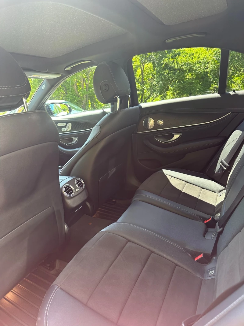 Mercedes-Benz E 400 Е 400/ AMG PACK/ KEYLESS/ 100% Лизнг, снимка 14 - Автомобили и джипове - 52244350