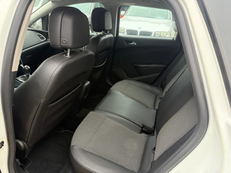 Opel Astra 1.6CDTI - 110к.с., снимка 15 - Автомобили и джипове - 52639804