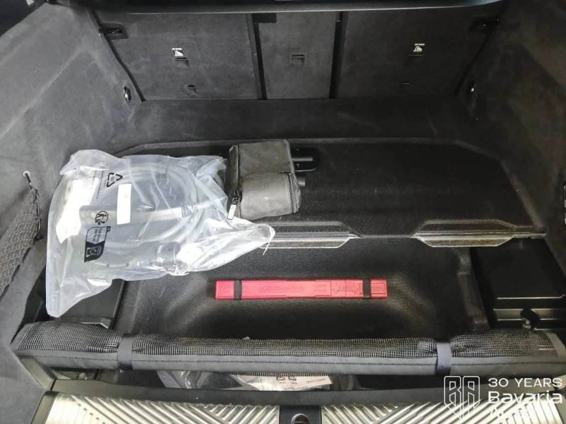 BMW i5 40 eDrive Touring, снимка 14 - Автомобили и джипове - 52669292