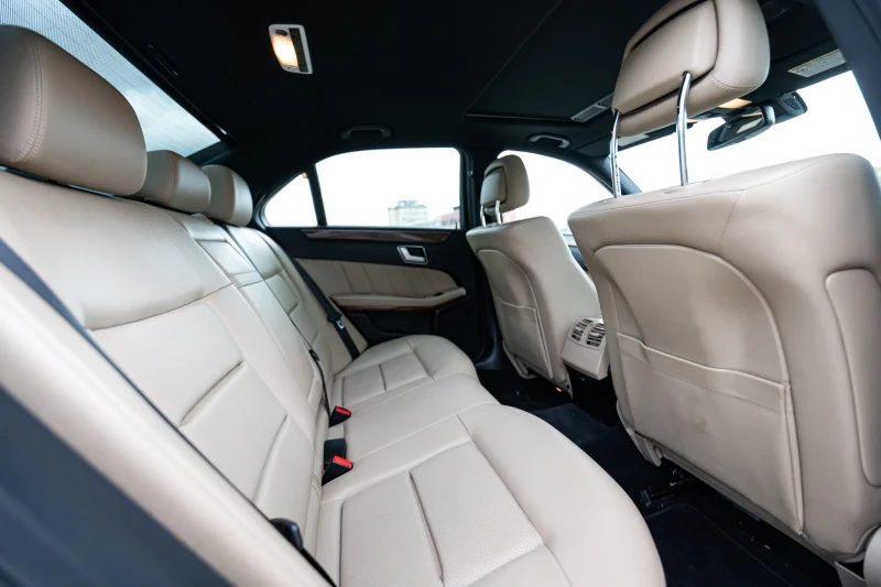 Mercedes-Benz E 300  4matic 3.5 W212 BlueEfficiency , снимка 6 - Автомобили и джипове - 52907981