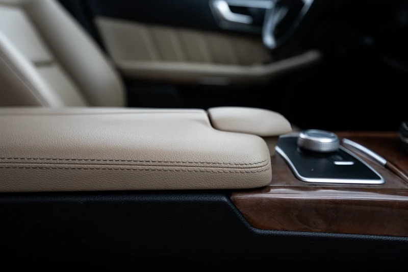 Mercedes-Benz E 300  4matic 3.5 W212 BlueEfficiency , снимка 14 - Автомобили и джипове - 52907981