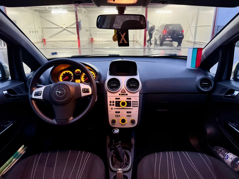 Opel Corsa 1.4 , снимка 5 - Автомобили и джипове - 53296923