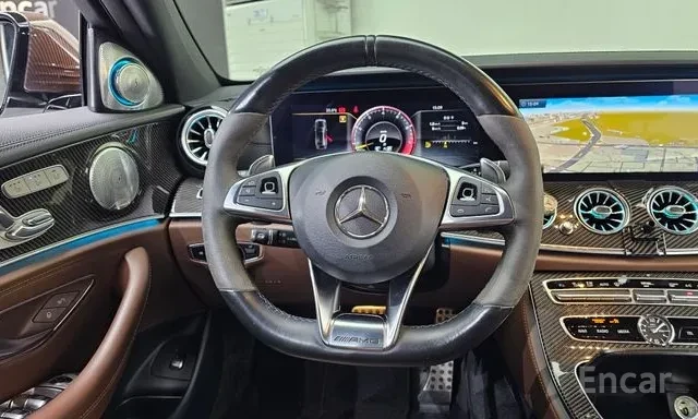 Mercedes-Benz E 63 AMG 4MATIC+ , снимка 6 - Автомобили и джипове - 55773336