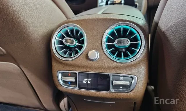 Mercedes-Benz E 63 AMG 4MATIC+ , снимка 13 - Автомобили и джипове - 55773336