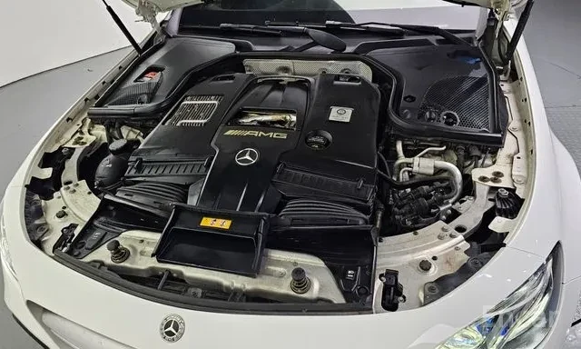 Mercedes-Benz E 63 AMG 4MATIC+ , снимка 16 - Автомобили и джипове - 55773336