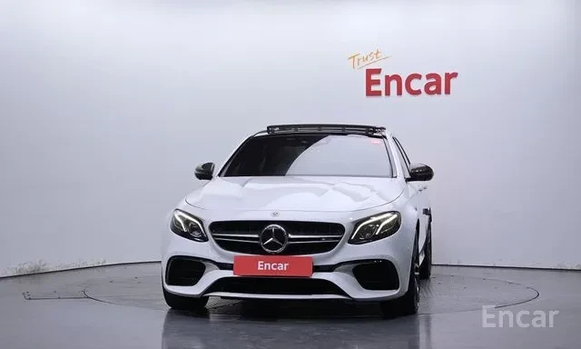 Mercedes-Benz E 63 AMG 4MATIC+ 