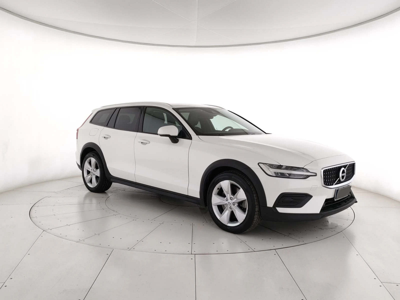 Volvo V60 Cross Country 2.0 d4 Pro AWD geartronic - [1] 