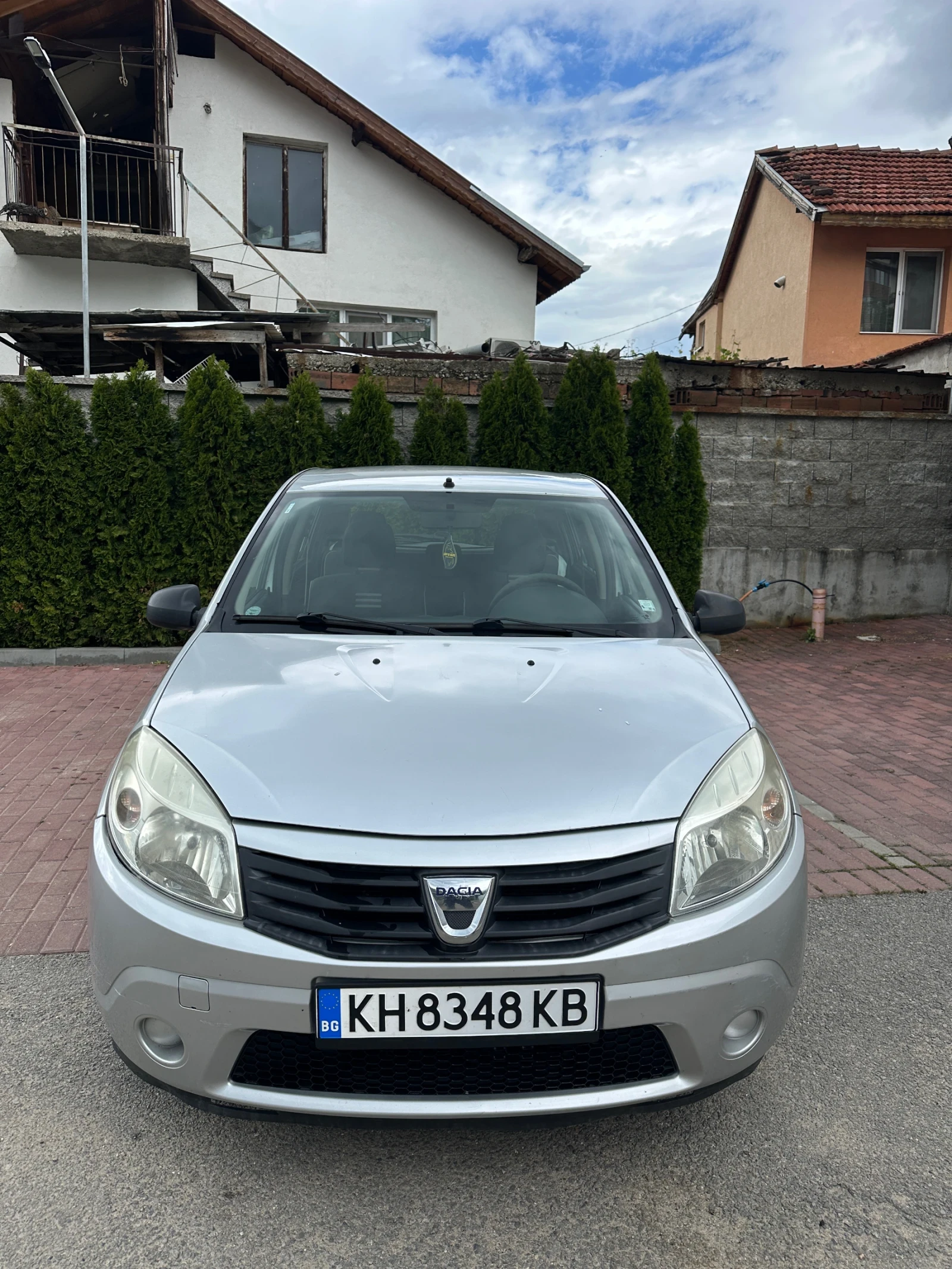 Dacia Sandero 1.2 - изображение 2