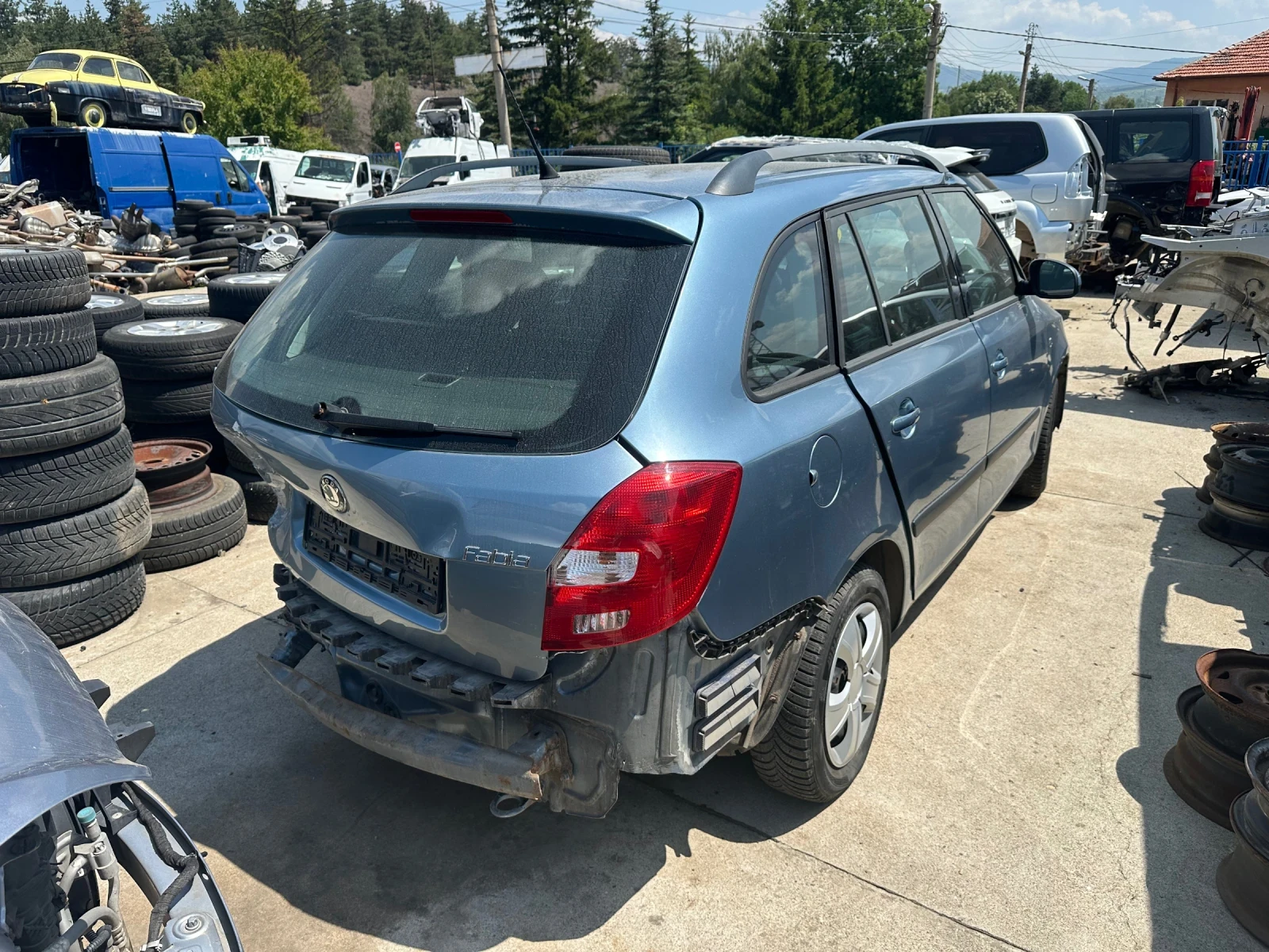 Skoda Fabia 1.4 i - изображение 3