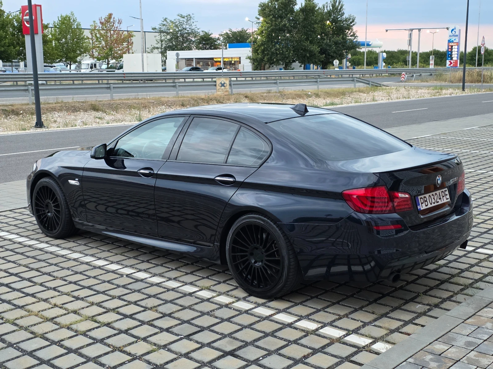 BMW 535 * M Pack* * 360 камери* * F1* * SAT* * Подгрев* *  - изображение 7
