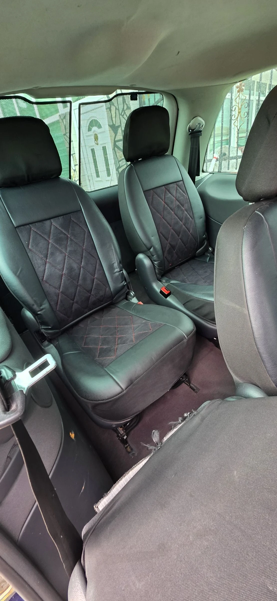 Seat Alhambra 2.0 тди - изображение 10