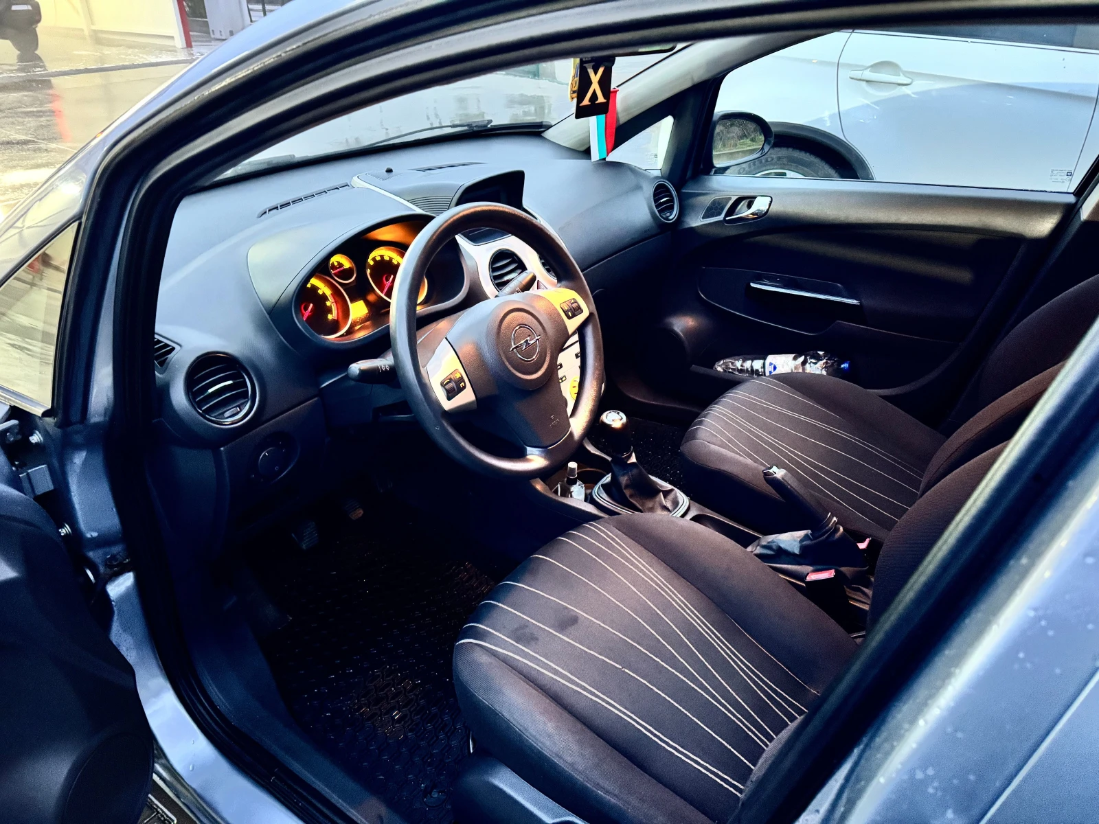 Opel Corsa 1.4  - изображение 6