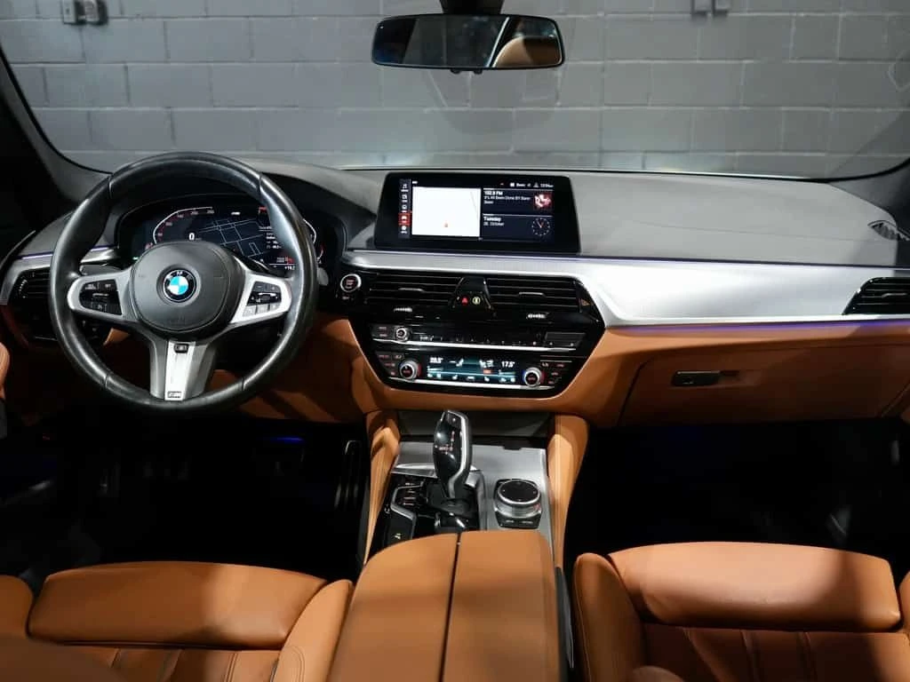 BMW 530 * 530i xDrive M SPORT/CAM/DRIVE ASSIST/NO ACCIDENT | Mobile.bg � ����������� 11