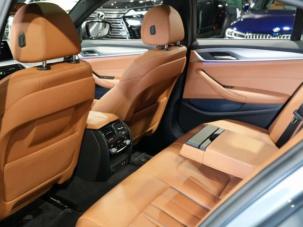 BMW 530 * 530i xDrive M SPORT/CAM/DRIVE ASSIST/NO ACCIDENT | Mobile.bg � ����������� 16