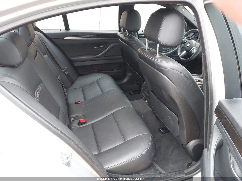 BMW 535 D С РЕГИСТРАЦИЯ & АВТО КРЕДИТ , снимка 9 - Автомобили и джипове - 54031092