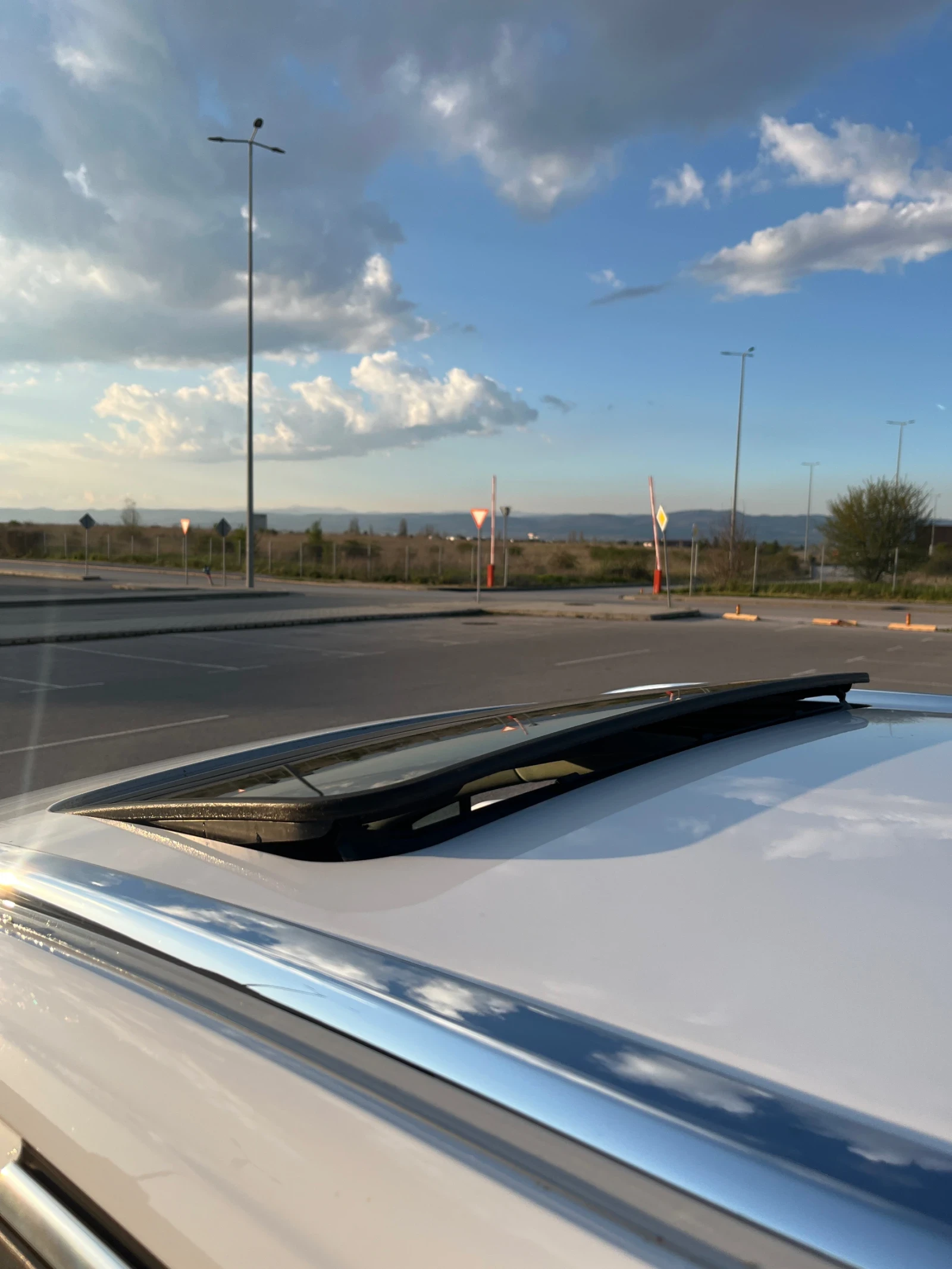 Opel Astra Sports Tourer 1.6 CDTI Сменена Верига, снимка 15 - Автомобили и джипове - 54239416