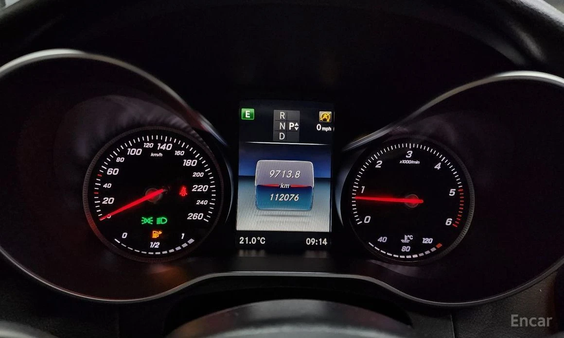 Mercedes-Benz C 220, снимка 8 - Автомобили и джипове - 54310697
