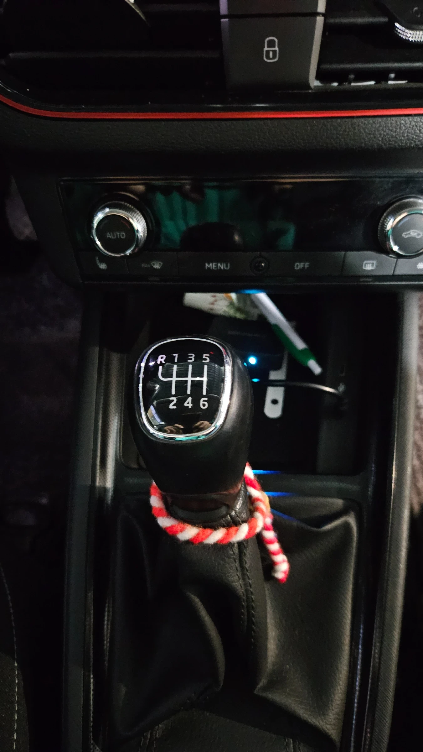 Skoda Scala, снимка 10 - Автомобили и джипове - 54724215