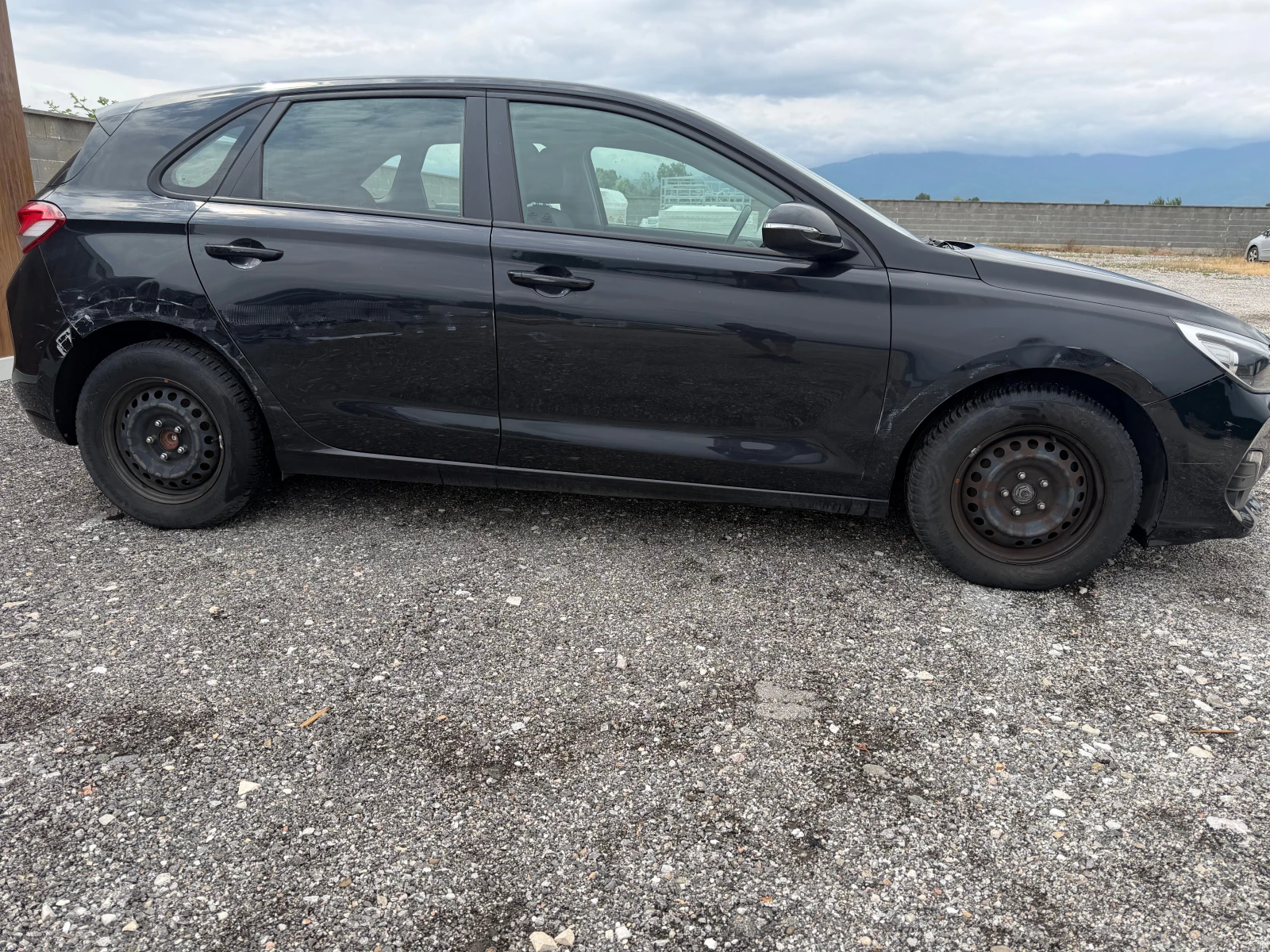 Hyundai I30 1.4 MPI* NAVI* CAMERA* LED, снимка 4 - Автомобили и джипове - 54748583