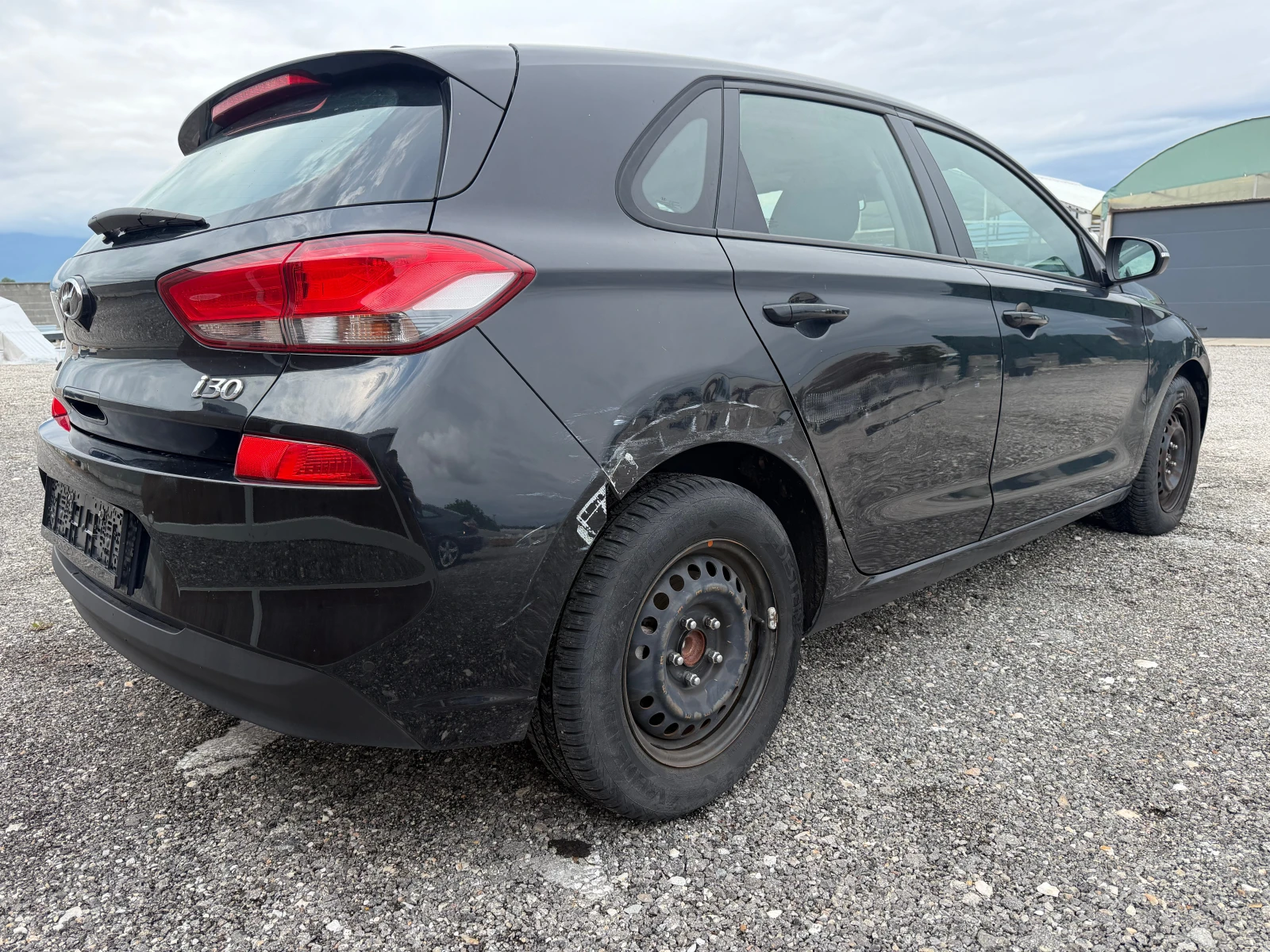 Hyundai I30 1.4 MPI* NAVI* CAMERA* LED, снимка 3 - Автомобили и джипове - 54748583