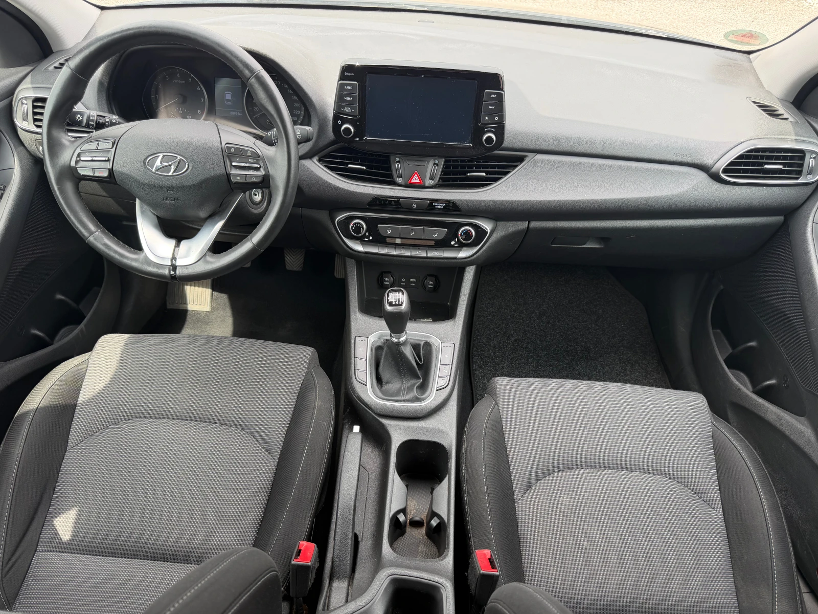Hyundai I30 1.4 MPI* NAVI* CAMERA* LED, снимка 7 - Автомобили и джипове - 54748583