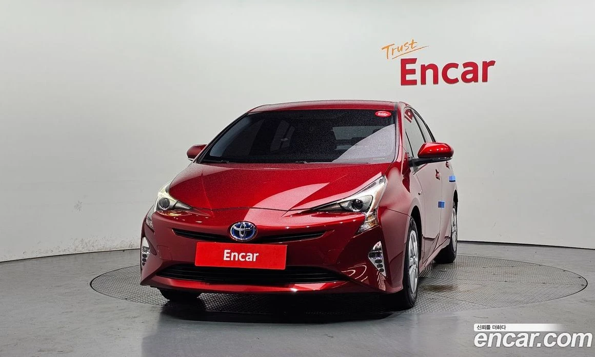 Toyota Prius 1.8 E, снимка 3 - Автомобили и джипове - 56123256
