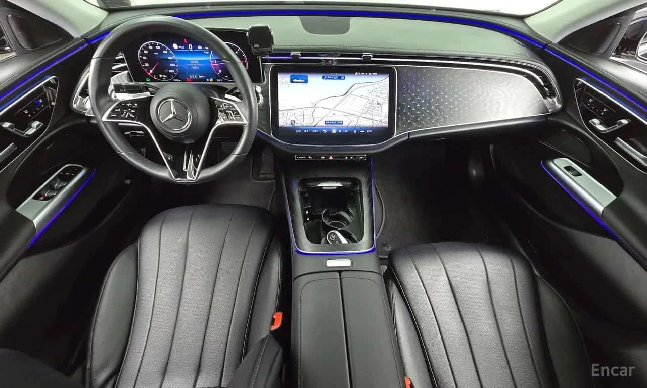Mercedes-Benz E 220 E220d 4MATIC Exclusive, снимка 7 - Автомобили и джипове - 56239131