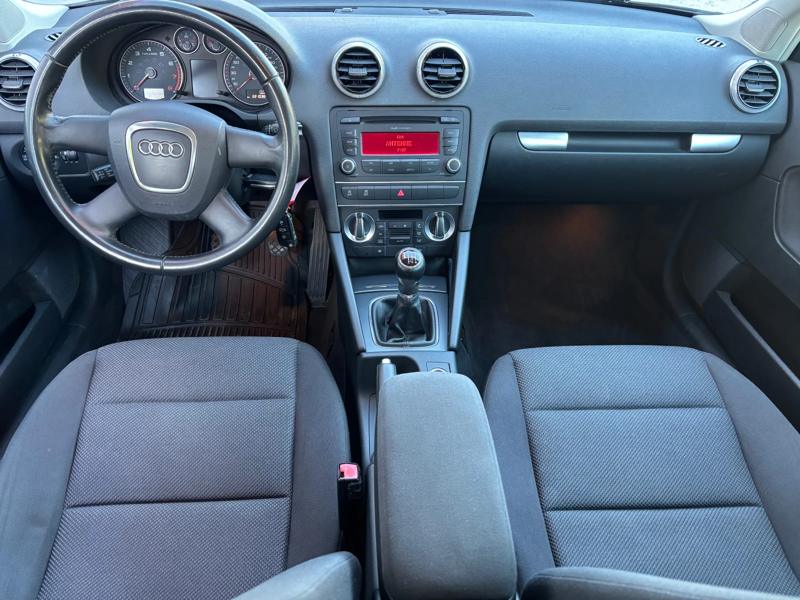 Audi A3 1.2 105 к.с. EURO 5, снимка 12 - Автомобили и джипове - 56338825