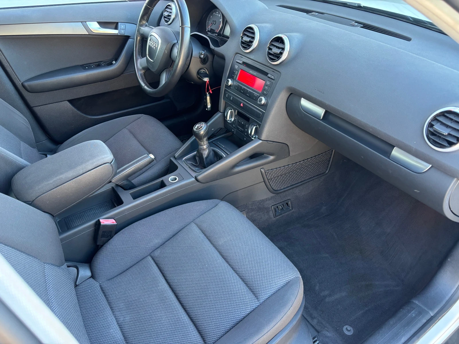Audi A3 1.2 105 к.с. EURO 5, снимка 9 - Автомобили и джипове - 56338825