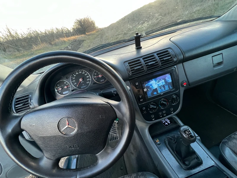 Mercedes-Benz ML 230 Offroad, снимка 7 - Автомобили и джипове - 49146791