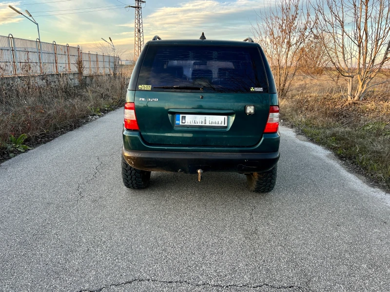 Mercedes-Benz ML 230 Offroad, снимка 4 - Автомобили и джипове - 48643289