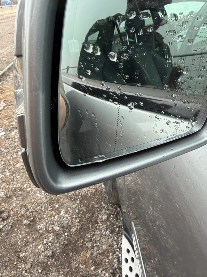 Mercedes-Benz ML 350 Keyless Go / DISTRONIC / PODGREV / BLIND ASISST, снимка 9 - Автомобили и джипове - 53297998