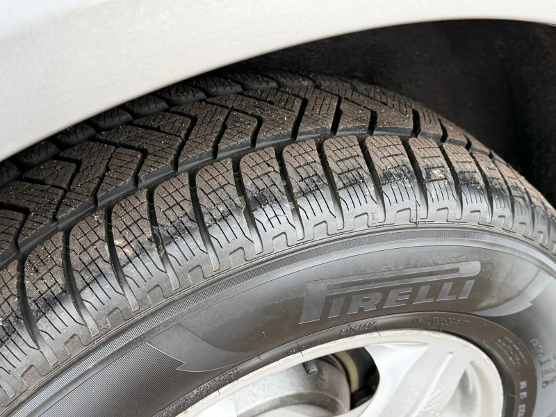 Mercedes-Benz ML 350 Keyless Go / DISTRONIC / PODGREV / BLIND ASISST, снимка 12 - Автомобили и джипове - 53297998