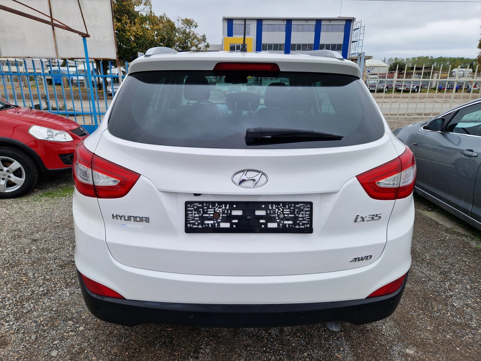 Hyundai IX35 2.0I 4x4 Фейслифт - изображение 4