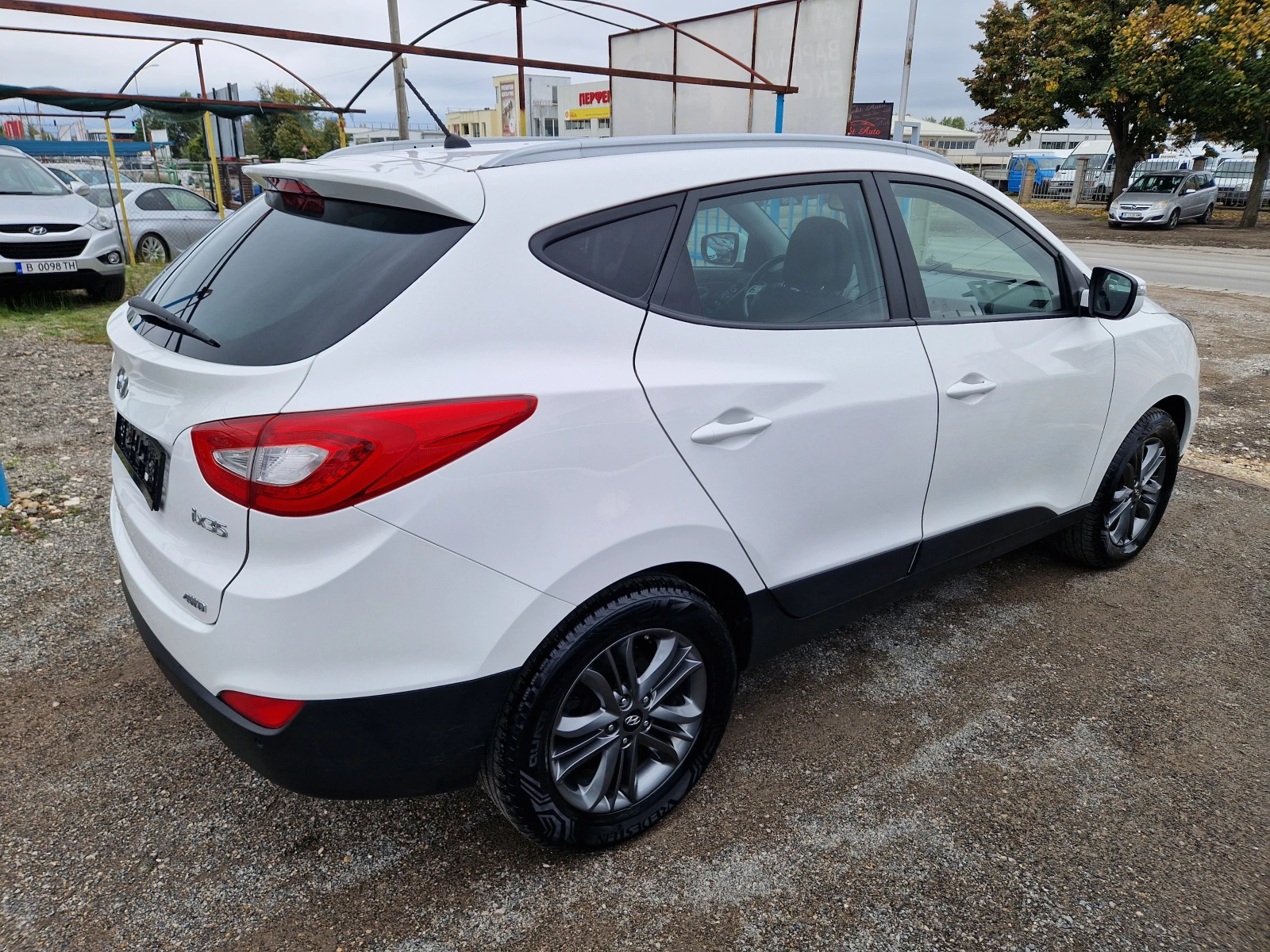 Hyundai IX35 2.0I 4x4 Фейслифт - изображение 3