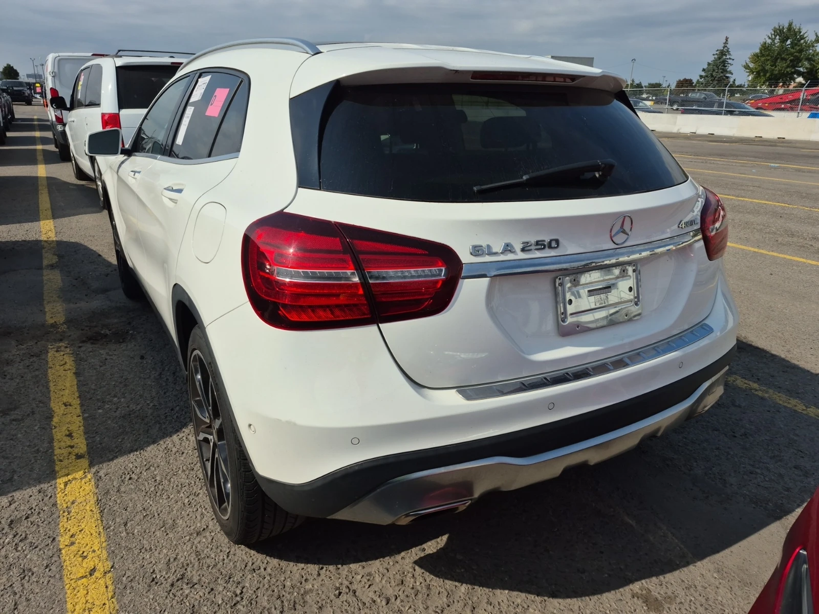 Mercedes-Benz GLA 250 * АВТОКРЕДИТ* * ЦЕНА ДО БЪЛГАРИЯ*  - изображение 4