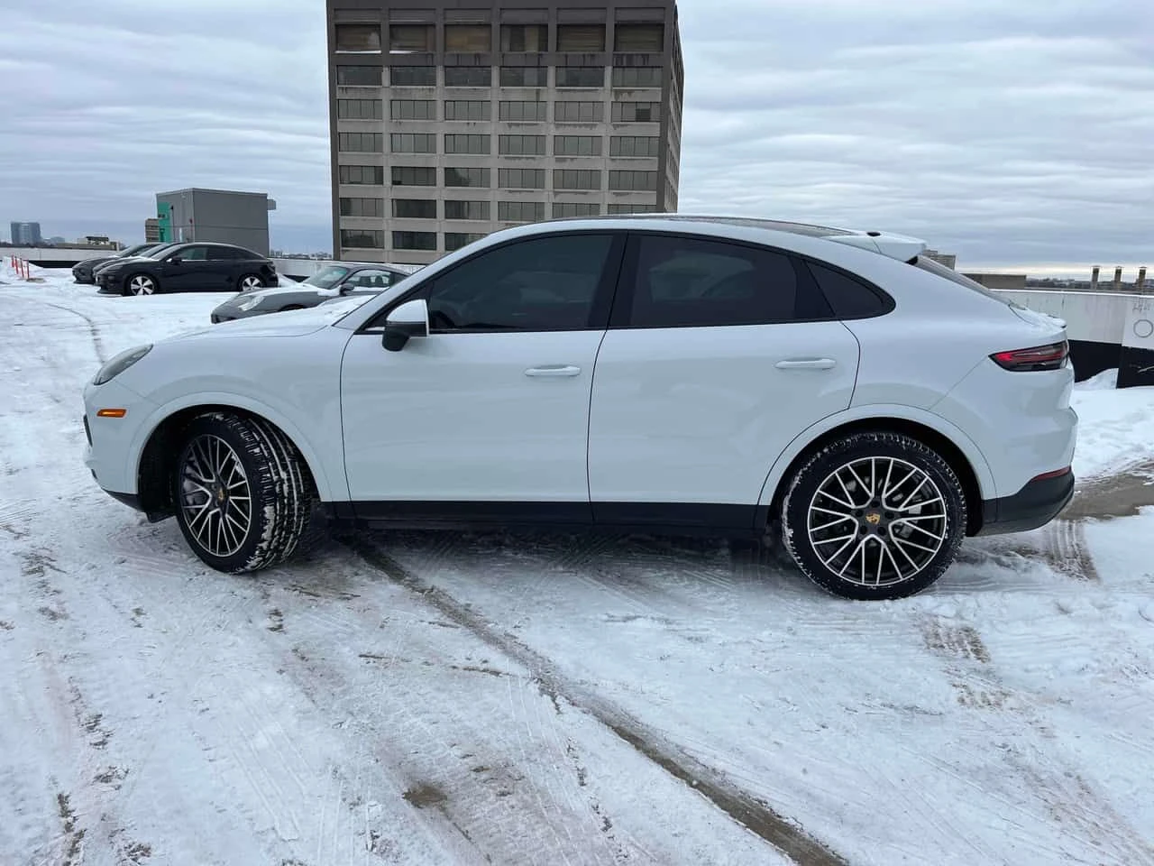 Porsche Cayenne S  CARFAX - изображение 2